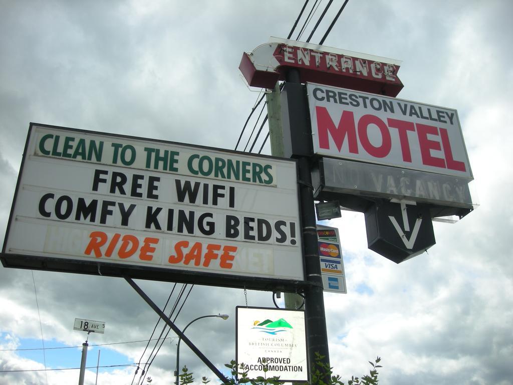 Creston Valley Motel Exterior foto