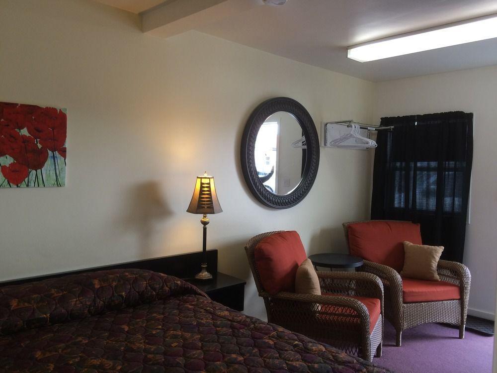 Creston Valley Motel Exterior foto