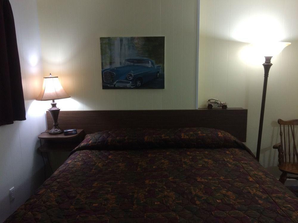Creston Valley Motel Exterior foto